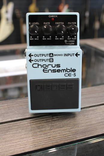 ギター BOSS Chorus Ensemble CE-5 BOSS CE-5 Chorus Ensemble — HornFX